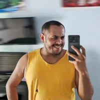 Louch03 Adlı Modelin Avatarı