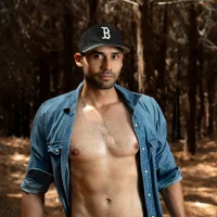 MAIKER_BRAND's Avatar Pic