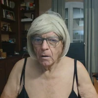 SophieTv3401 avatar - live cam performer on MySuperHot