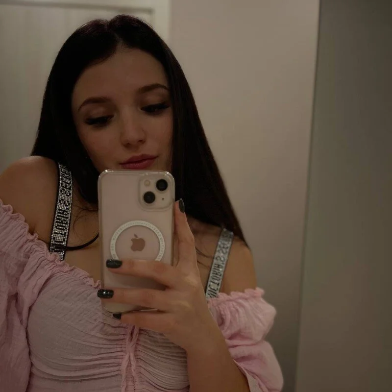 EvaaMillerr99 profile photo