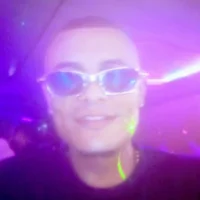 BorderedDossier: εικόνα άβαταρ