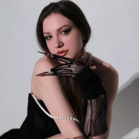 Gambar Profil LeilaSaloun