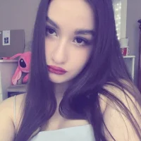 QuennaBunyard Φωτ, Προφίλ