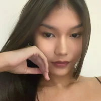 NicoleAsianHot1111 Adlı Modelin Avatarı