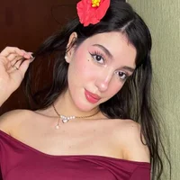 Ảnh Đại Diện Emily-hottson
