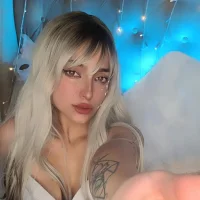 VenusDream_ Φωτ, Προφίλ