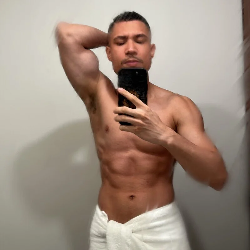 Charlie17XXX profile photo