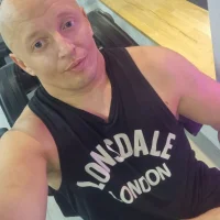 tommylogti's Profile Pic