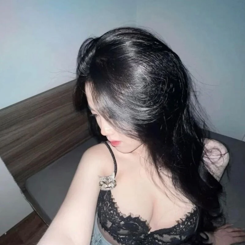 Lov3lily Stripchat profile image