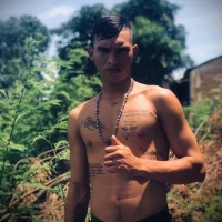 renny_18_'s Profile Pic