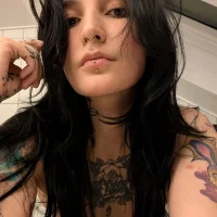 NinaKit's Profile Pic