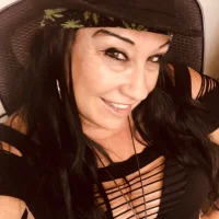 CandyKisses420's Profile Pic