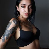 ZoeBakers_'s Avatar Pic