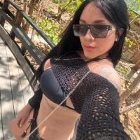 Vic_Thom's Profile Pic