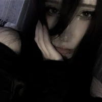 cupcakevice Adlı Modelin Avatarı