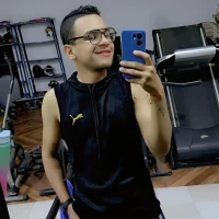 Rich-23's Profile Pic