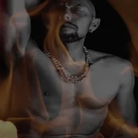 รูปโปรไฟล  ์ของ MaxRouger