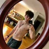 AlexCracms's Profile Pic