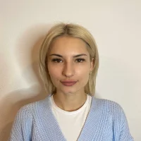 AlinaLight's Profilna slika