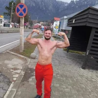 cuple_hoot_ Φωτ, Προφίλ