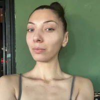 Emma_me Adlı Modelin Avatarı
