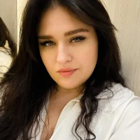 Vicky_Violet's Avatar Pic