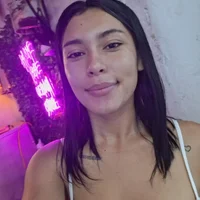 Paris_b_'s Profile Pic