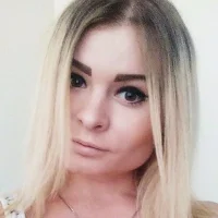 OpheliaWow 的個人資料圖片