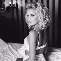 รูปโปรไฟล์ของ Izzie