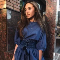 kissjulie1's Profile Pic