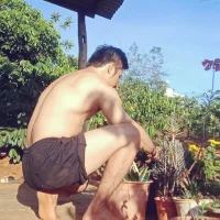 Thichthittuoi Φωτ, Προφίλ