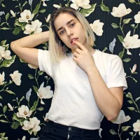AlbaRoyal's Avatar Pic