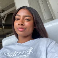 Laraebony_ model avatar