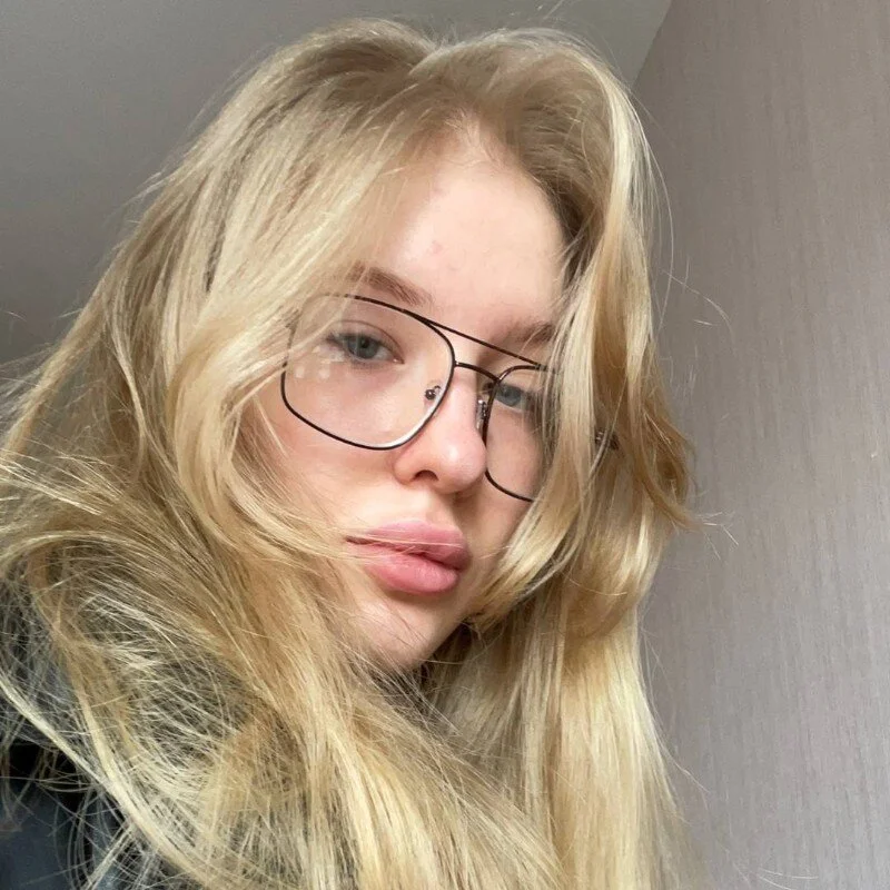 OnlyYourLina Stripchat profile image