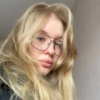 OnlyYourLina