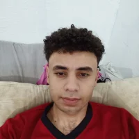 Manoq121 webcam