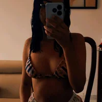 julianagomez21 profiképe