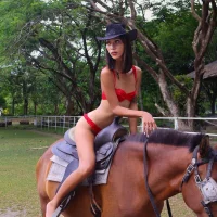 Spicy_margarita69's Offline Chat Room