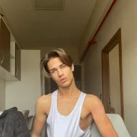 ayazdemir31 Adlı Modelin Avatarı