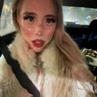 pixiedaydream's Avatar Photo