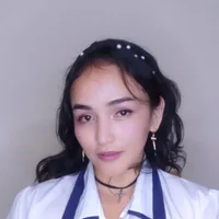 elinaydavid Adlı Modelin Avatarı