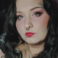 LilRedHellion's Profile Pic
