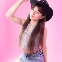 VioletaNovaのアバター写真