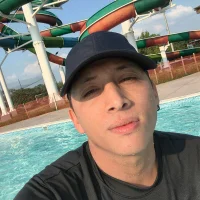 leider99's Profile Pic