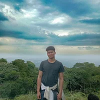 Titae's Profile Pic