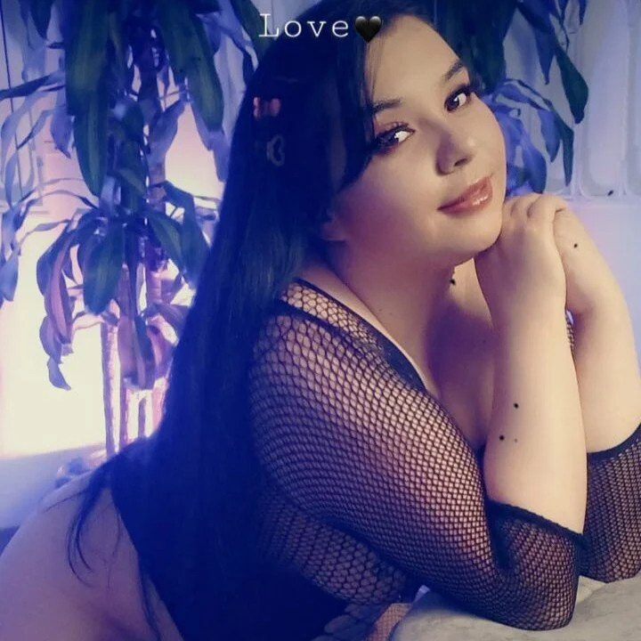 rini_bunny Stripchat profile image