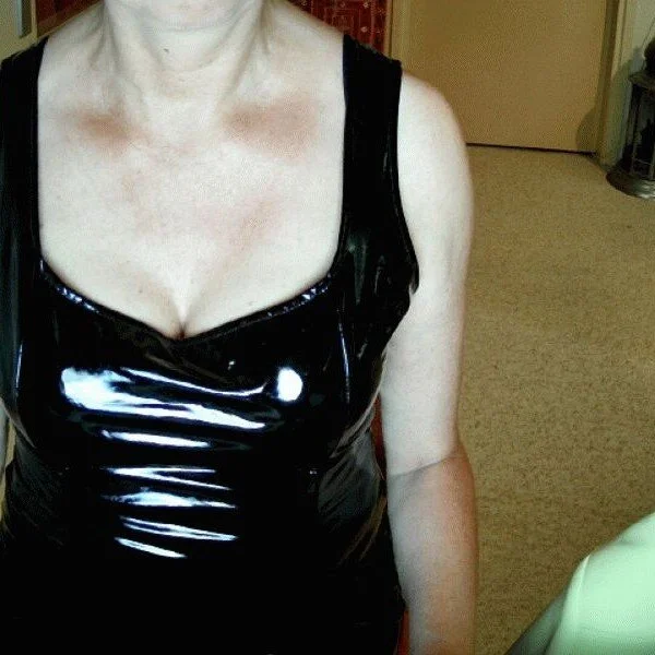 Kinkikiki live cam profile