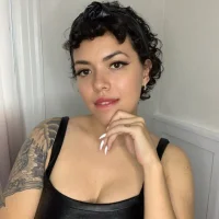 xorosiemaee's Profile Pic