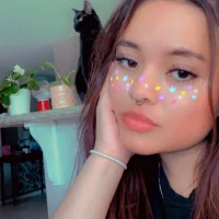 Peach_cakes's Profile Pic