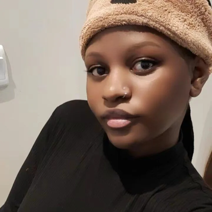 Petite_ebonnyy